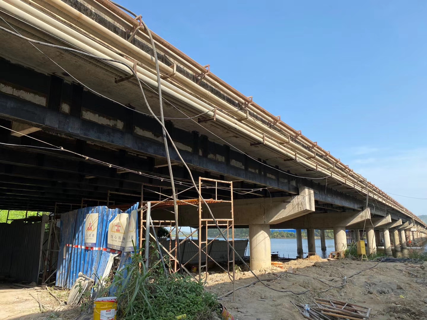 蚌埠桥梁下部结构抗倾覆加固方法